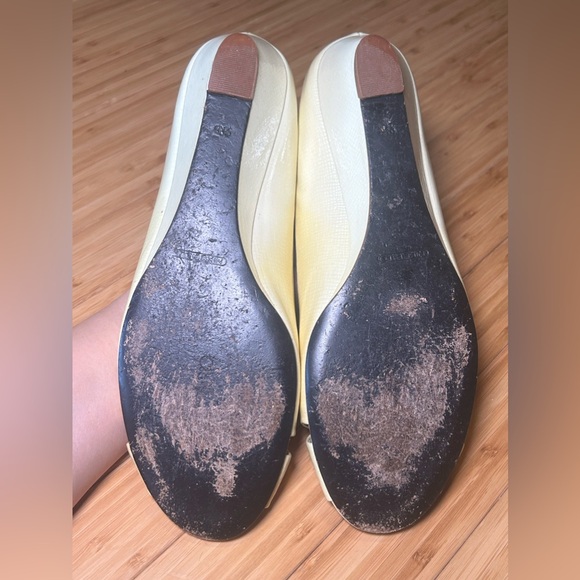 Cole Haan Kitten Heel Criss Cross Ivory Textured Patent leather size 9.5 - Picture 9 of 15